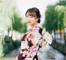 亚洲成人免费视频-探索亚洲成人文化，多元视角下的网络视频现象